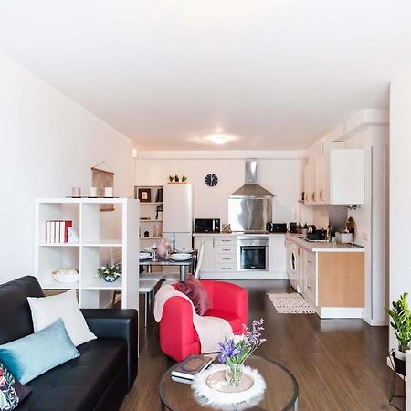 Stylish And Chic City Center Apartment With Wifi Сан-Кристобаль-де-Ла-Лагуна Экстерьер фото